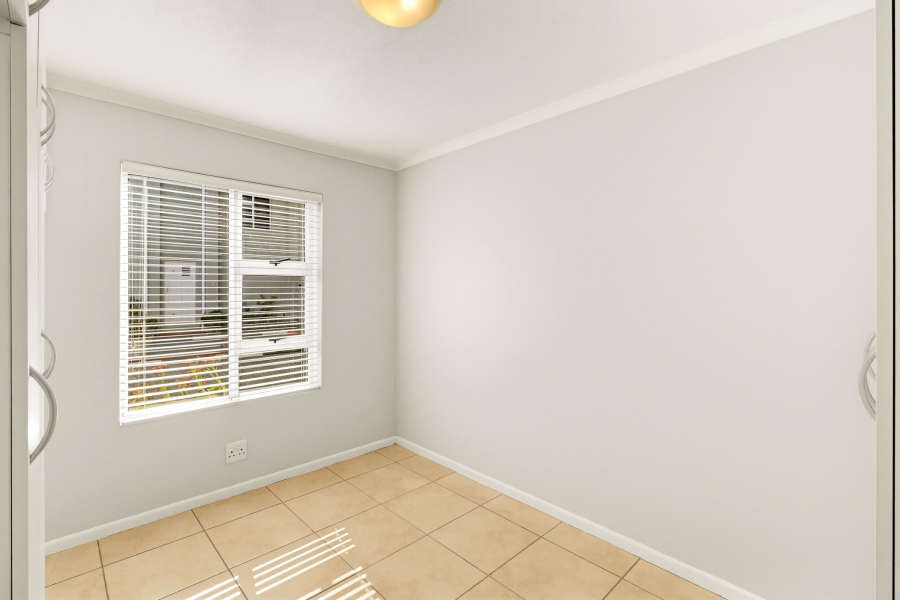 2 Bedroom Property for Sale in Whispering Pines Western Cape